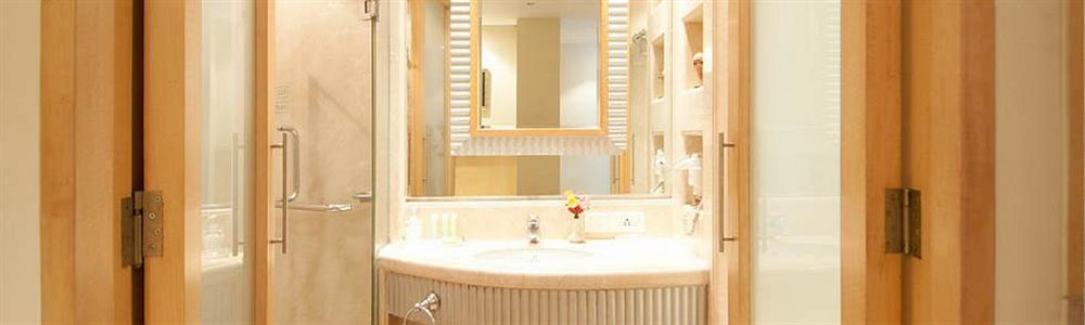 Ascot Hotel Bombaj Zewnętrze zdjęcie